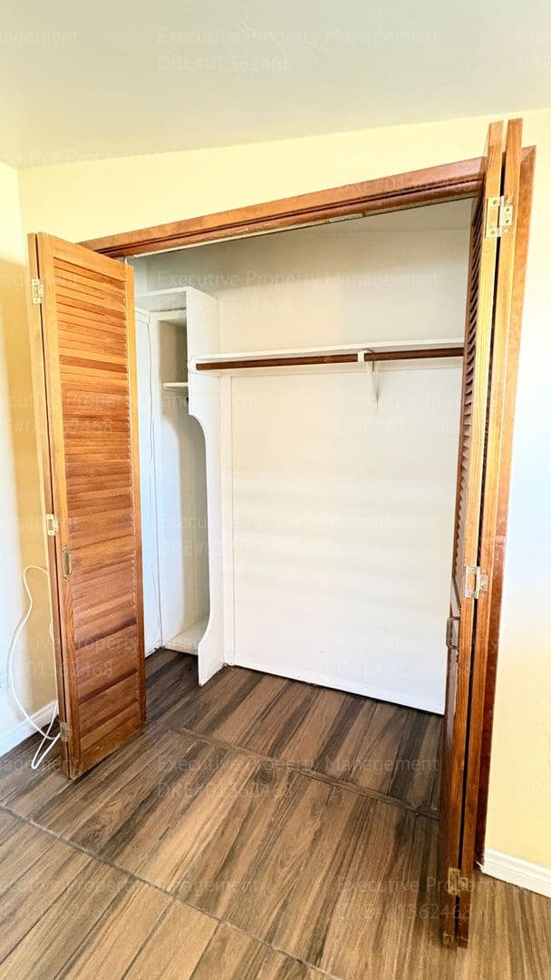 Bakersfield Apartment: 2115 Lester St