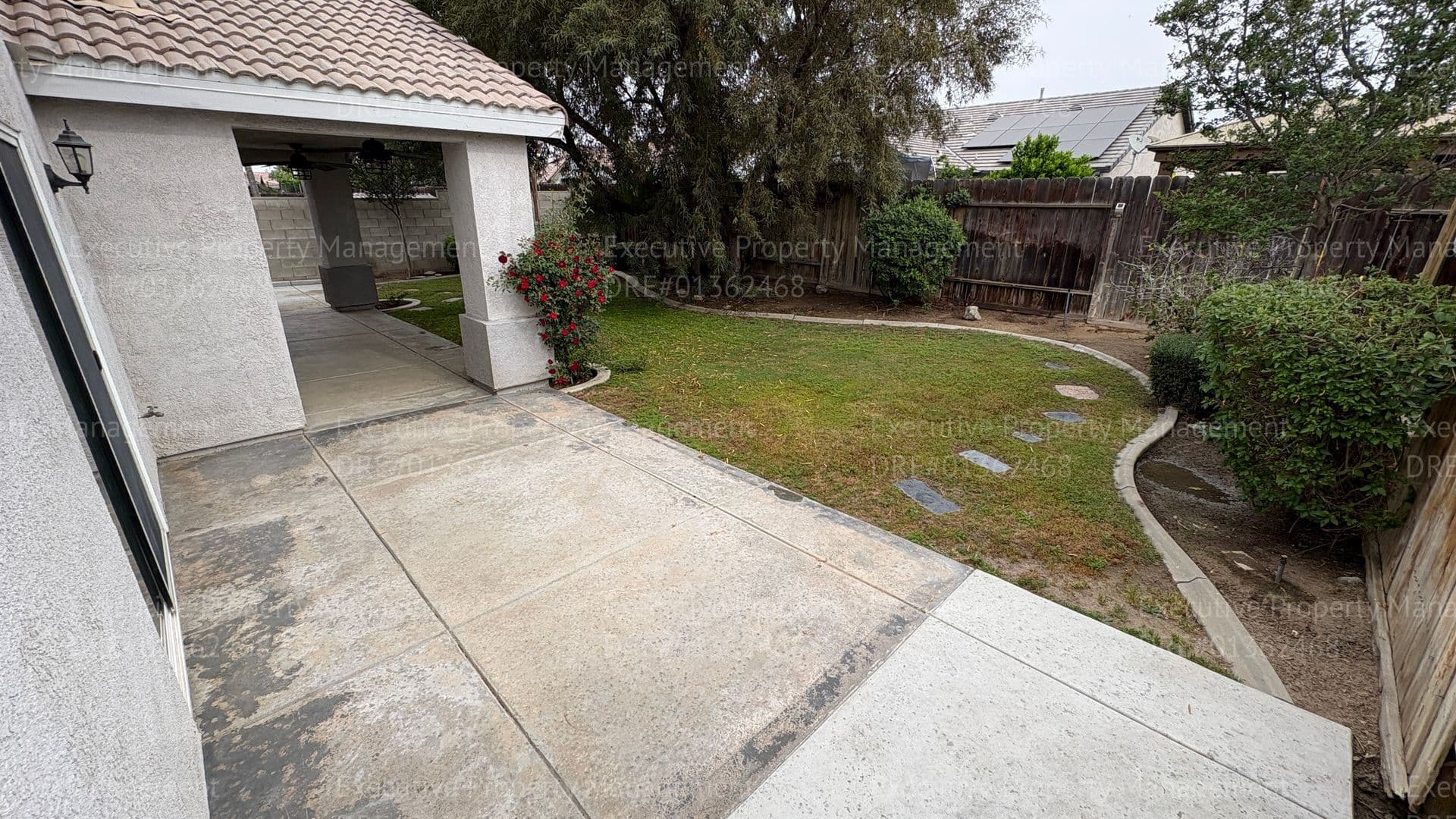 Bakersfield House: 13306 Cheyenne Mountain Dr