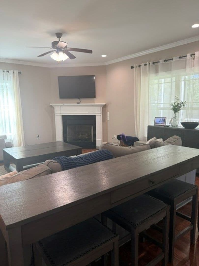Goldsboro House: 207 Waverly Dr