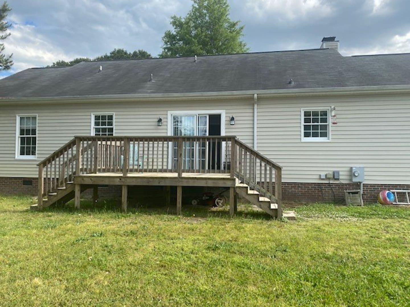 Pikeville House: 105 Labonte Dr
