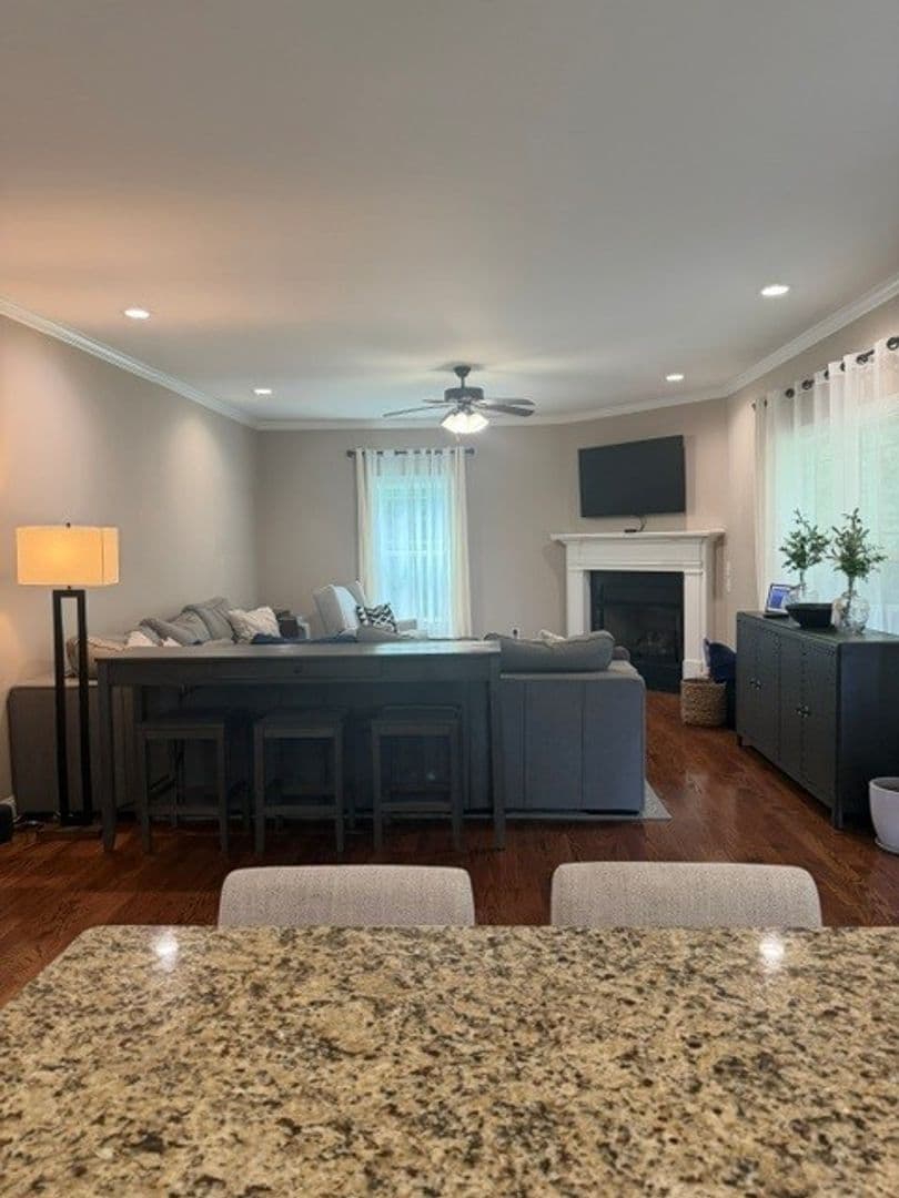 Goldsboro House: 207 Waverly Dr