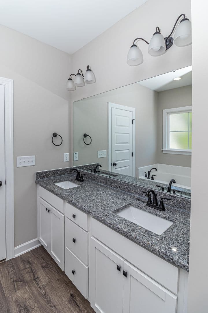Smithfield House: 173 Wilderness Trail