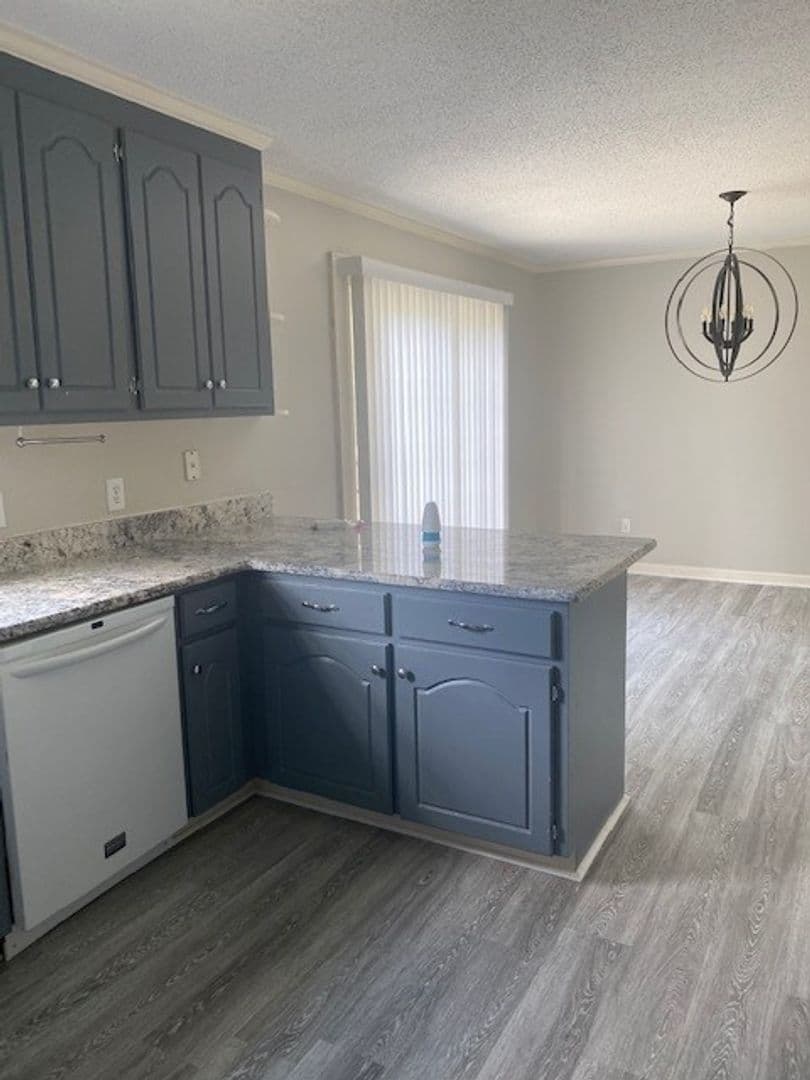 Pikeville House: 105 Labonte Dr