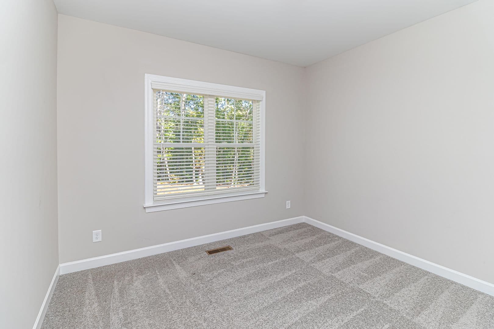 Smithfield House: 173 Wilderness Trail