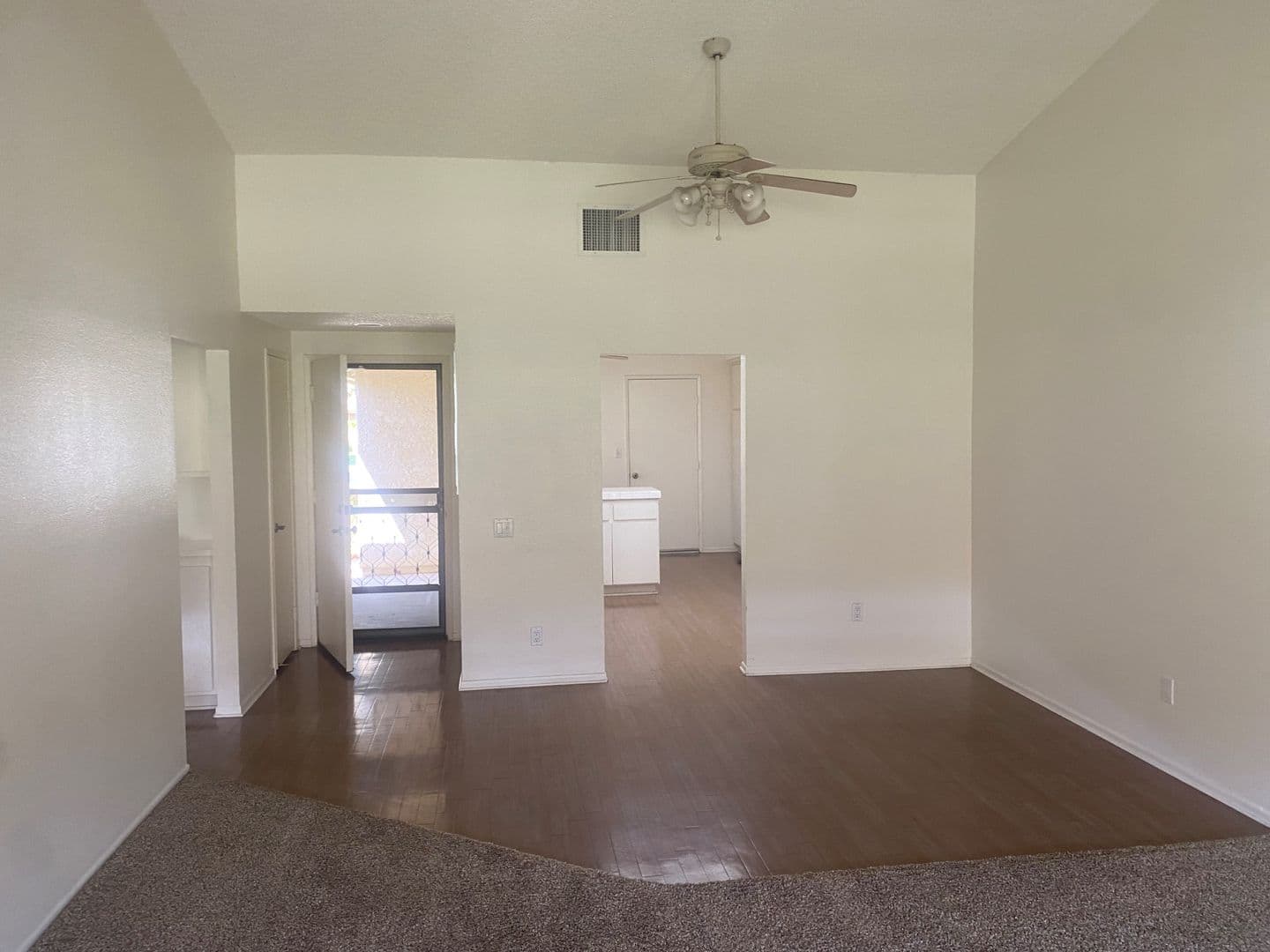 Camarillo House: 34110 Village 34