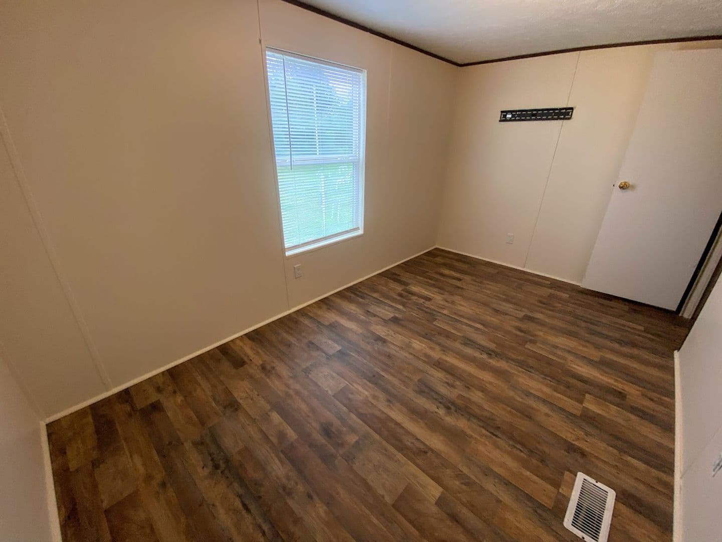 Bell City House: 114 Dennis Lane