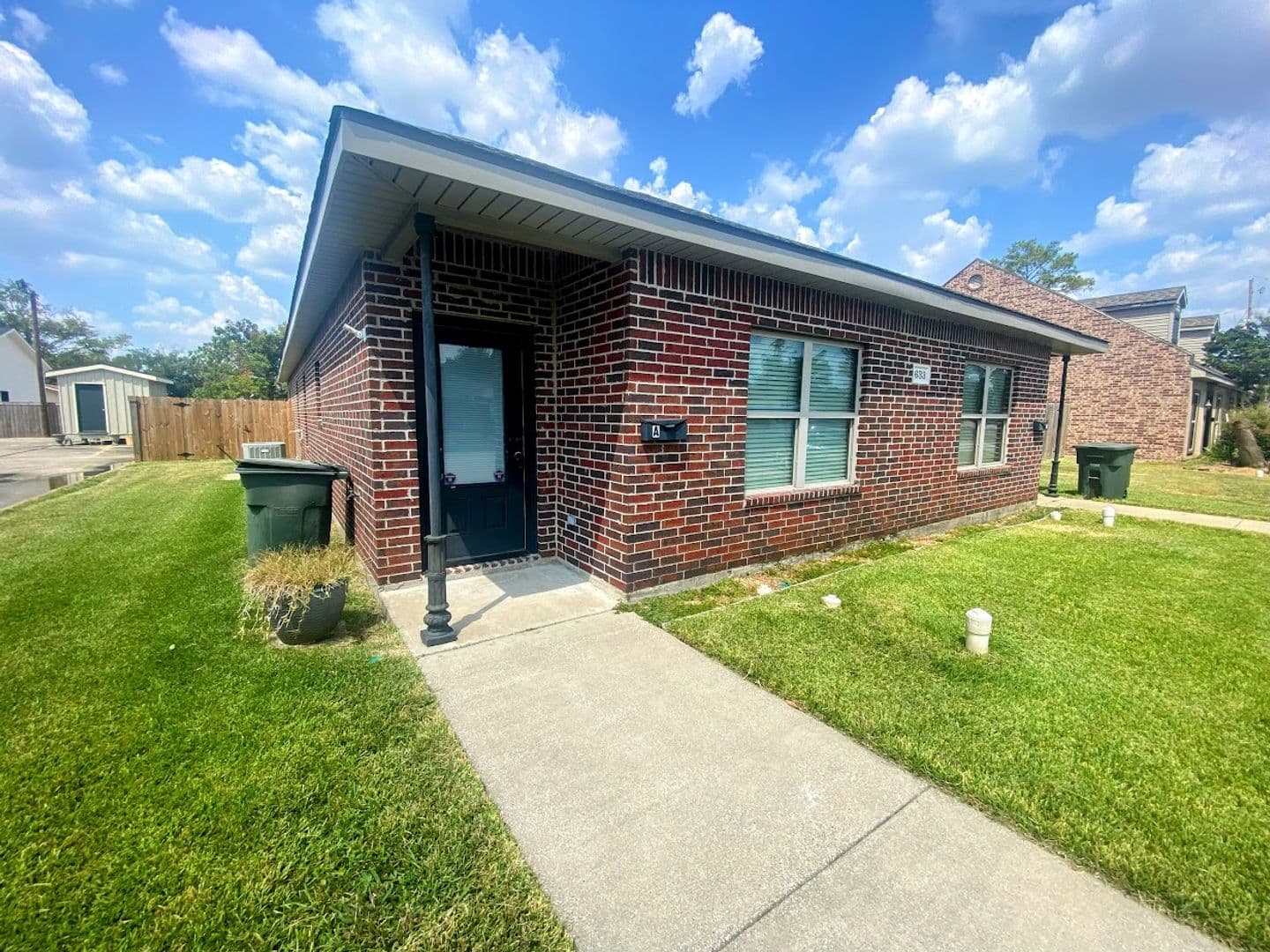 Lake Charles Apartment: 633 East School Street