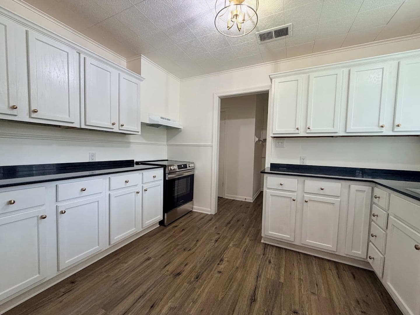 Lake Charles House: 1315 8th Street