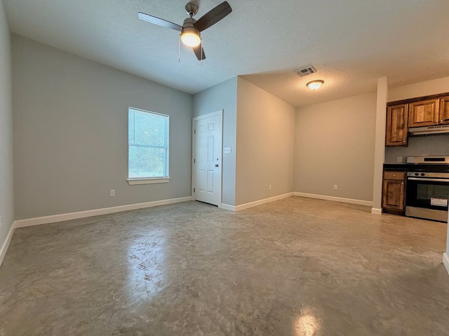 Lake Charles Apartment: 2601 Hazel Street - D1