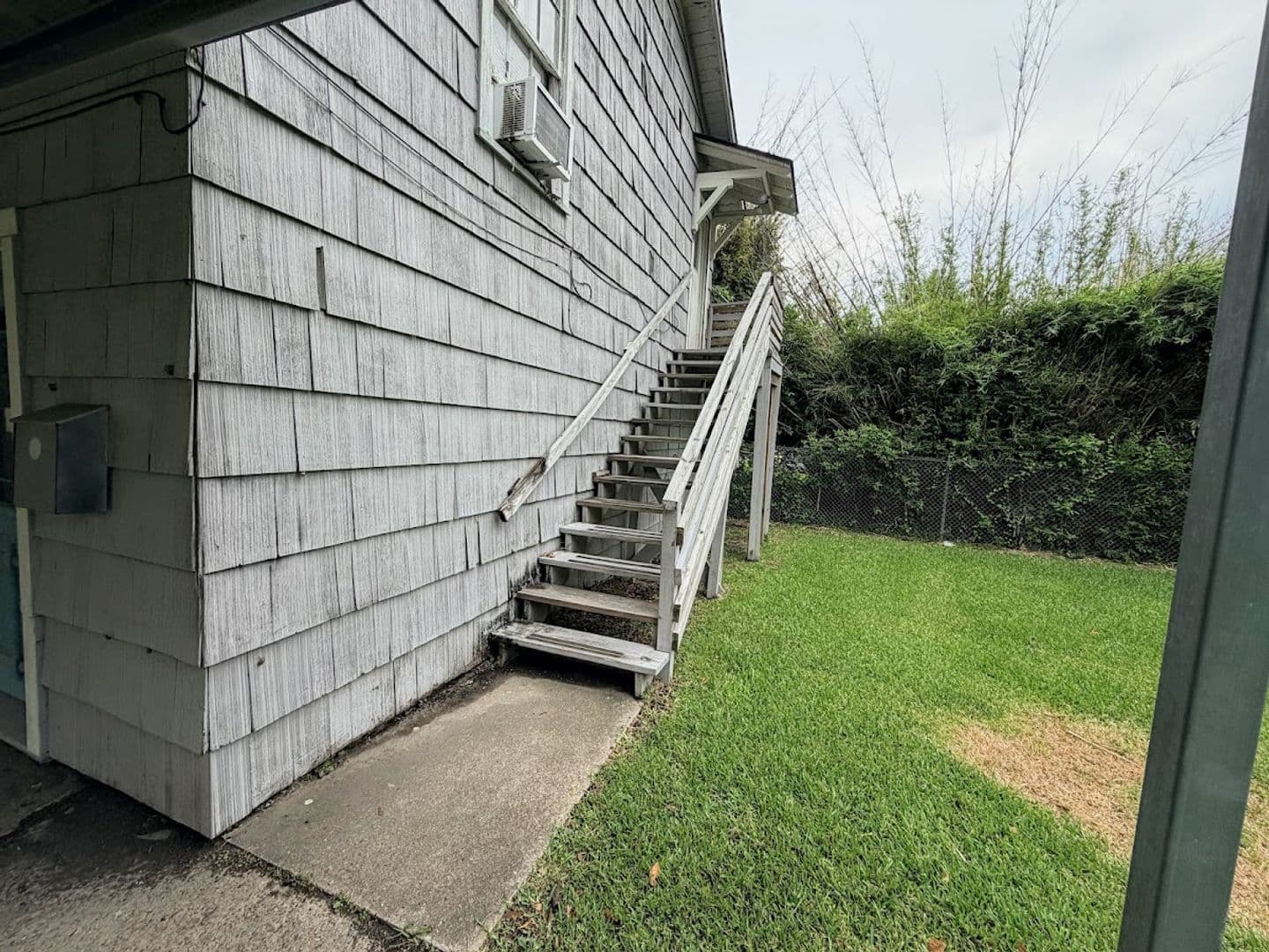 Lake Charles House: 1315 1/2 8th Street