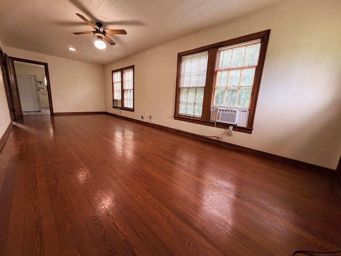 Lake Charles House: 1315 1/2 8th Street