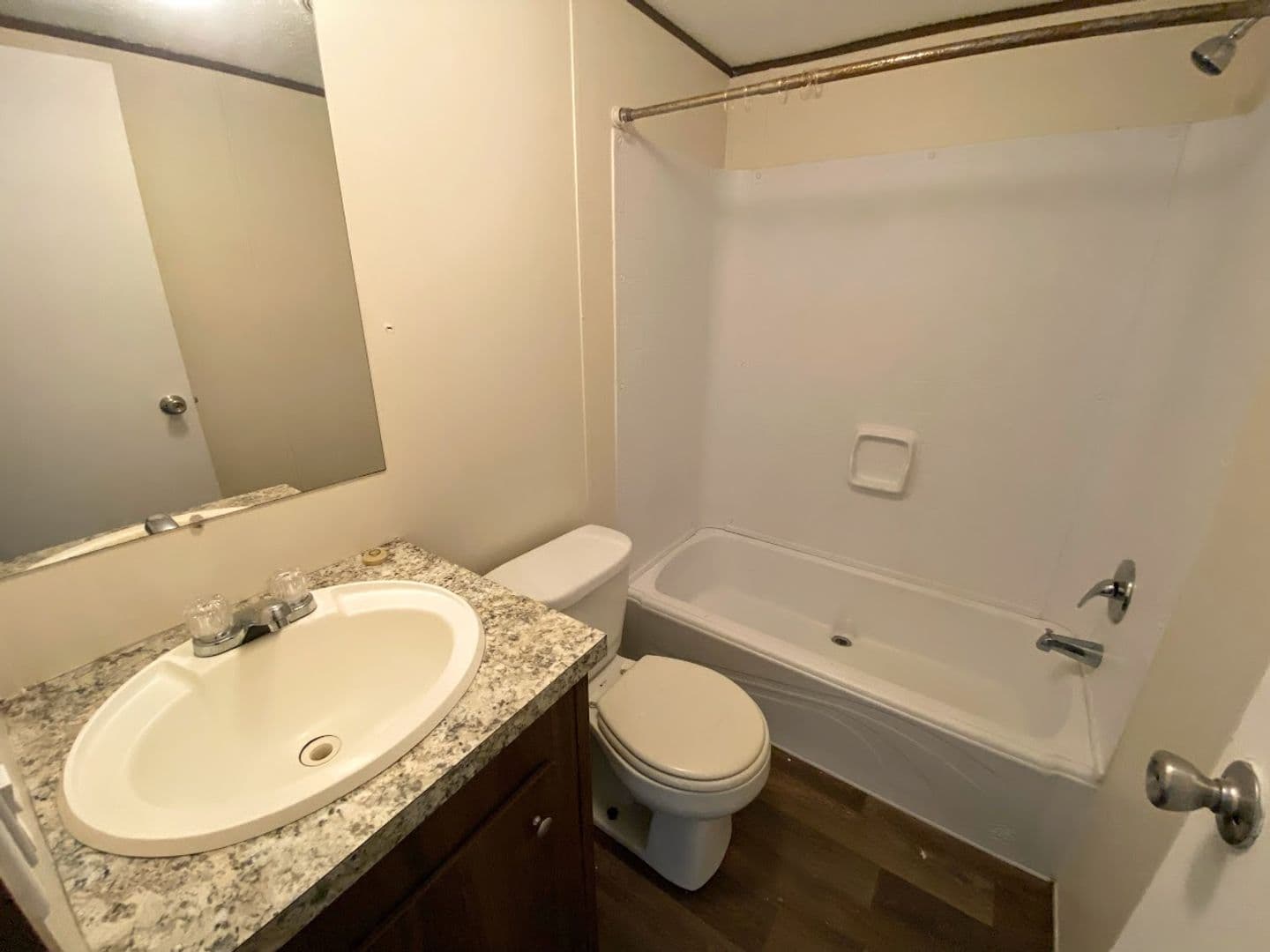 Bell City House: 114 Dennis Lane