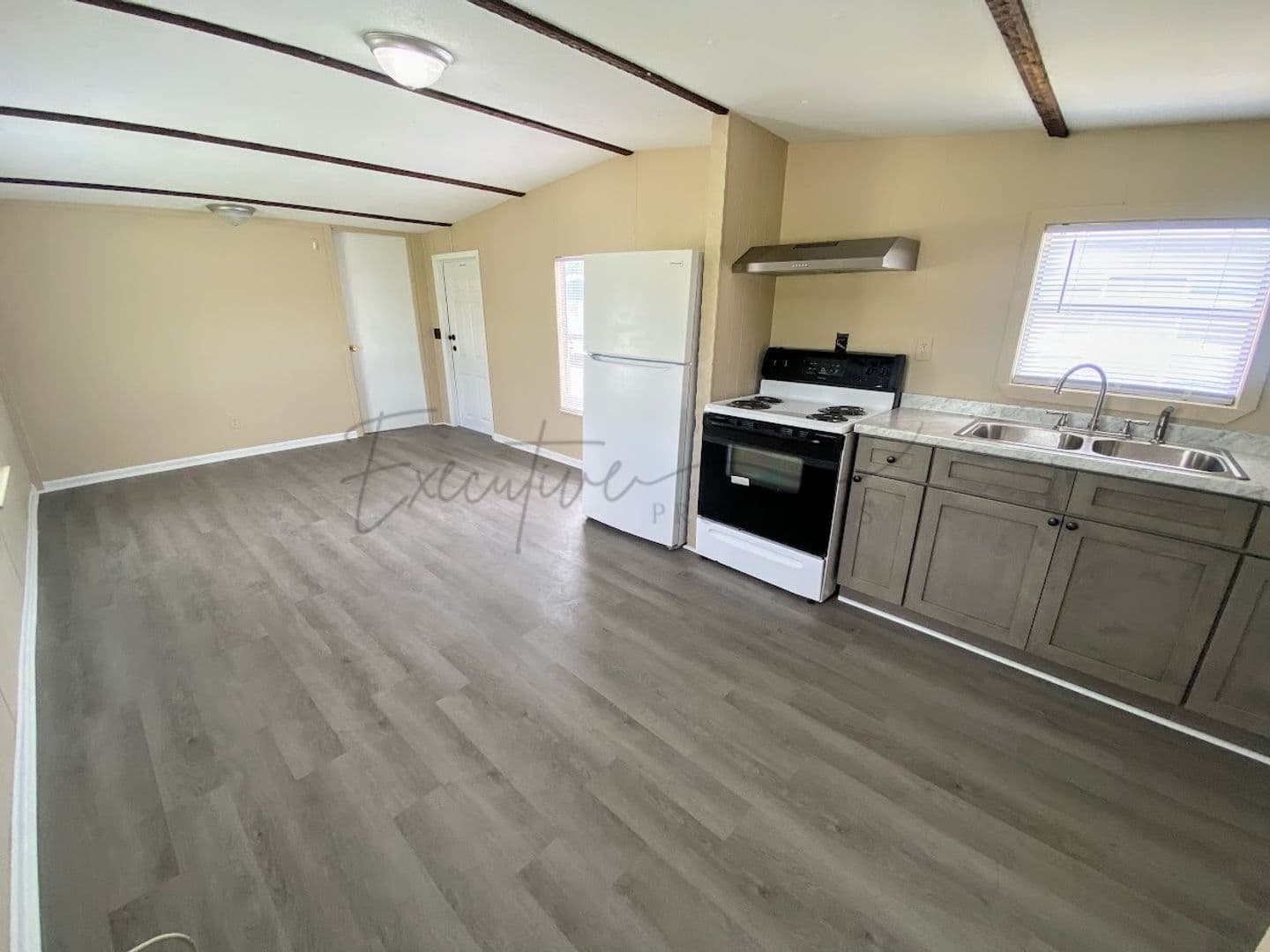Sulphur Apartment: 1030 Mildred Street #1