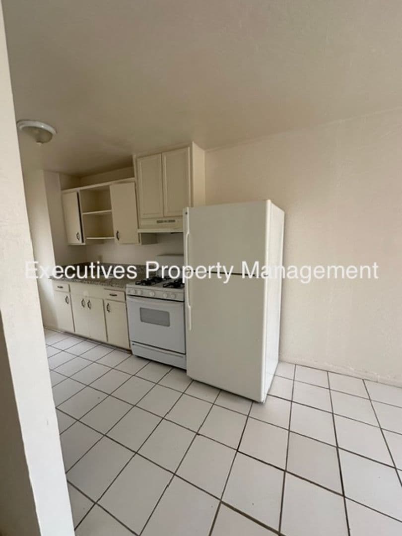 Merced Apartment: M St