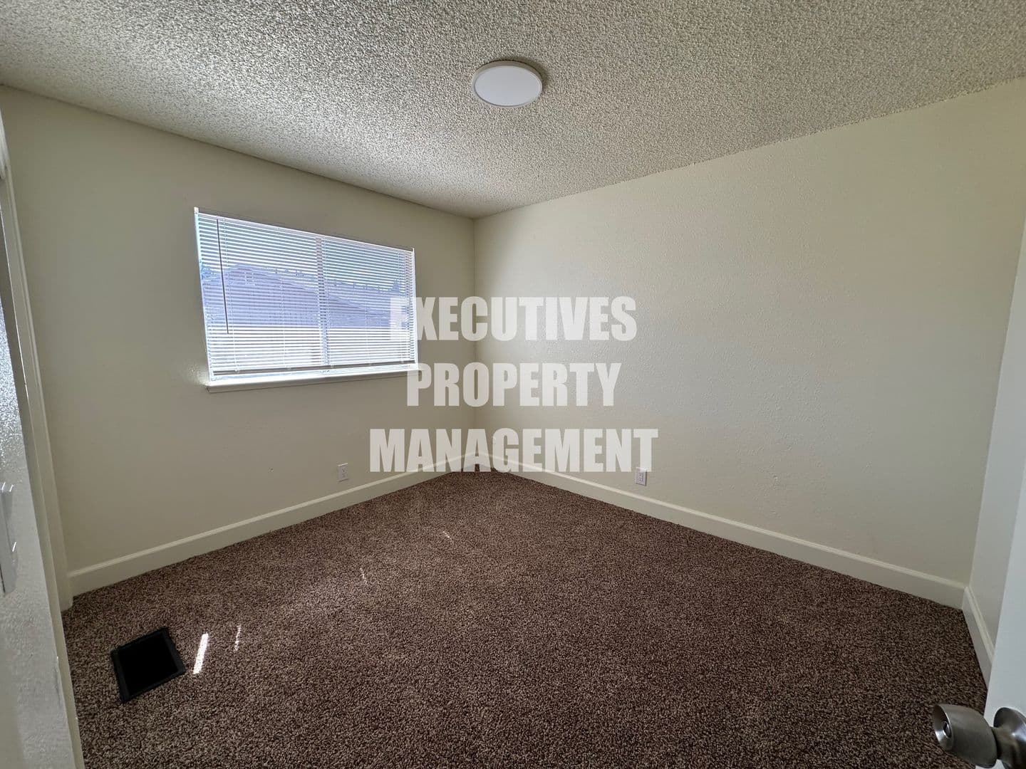 Atwater Apartment: Determine Dr