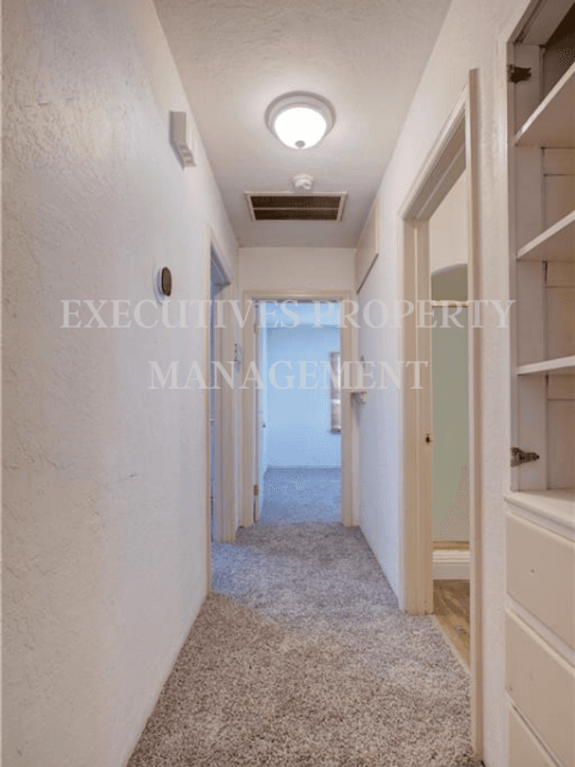 Merced House: 859 W. 21st Street