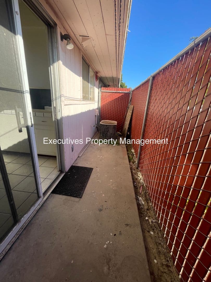 Atwater Apartment: Determine Dr