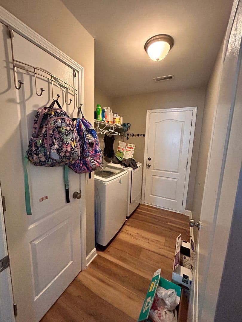 Jacksonville House: 229 Merin Height