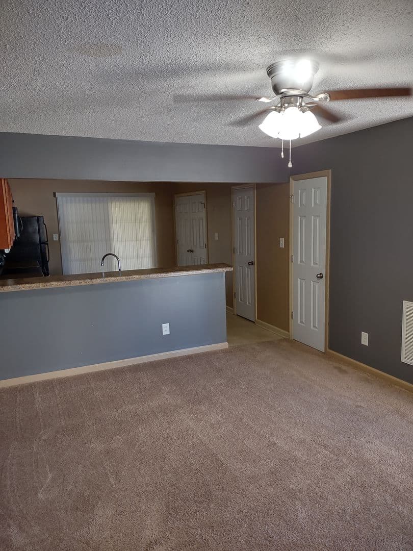 Jacksonville Townhome: 3007 Grandeur Ave