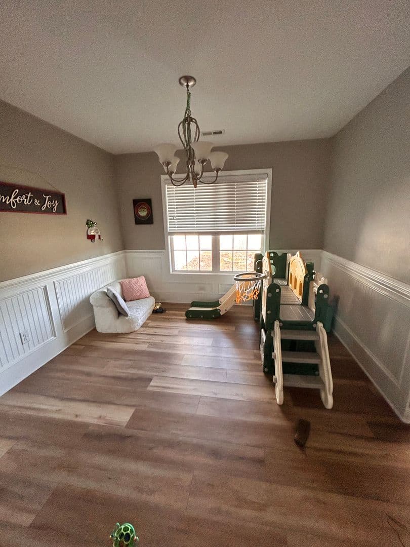 Jacksonville House: 229 Merin Height