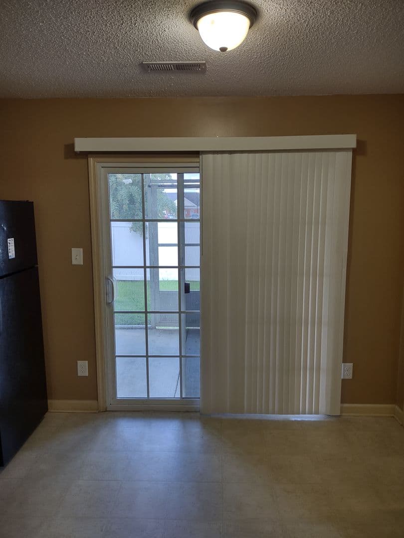 Jacksonville Townhome: 3007 Grandeur Ave