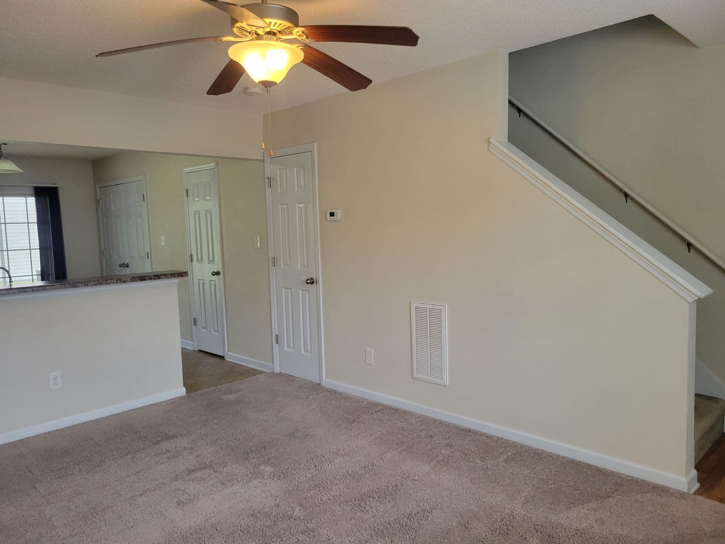 Jacksonville House: 1002 Ornate Drive