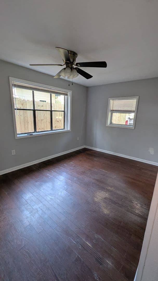 Gainesville House: 3219 NW 12th St