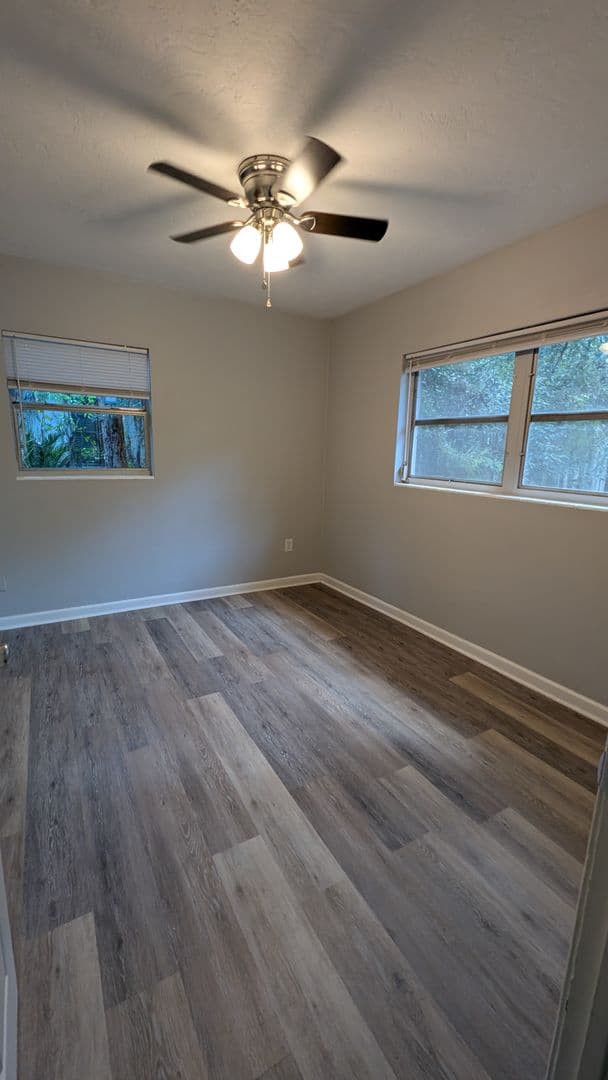 Gainesville House: 3219 NW 12th St