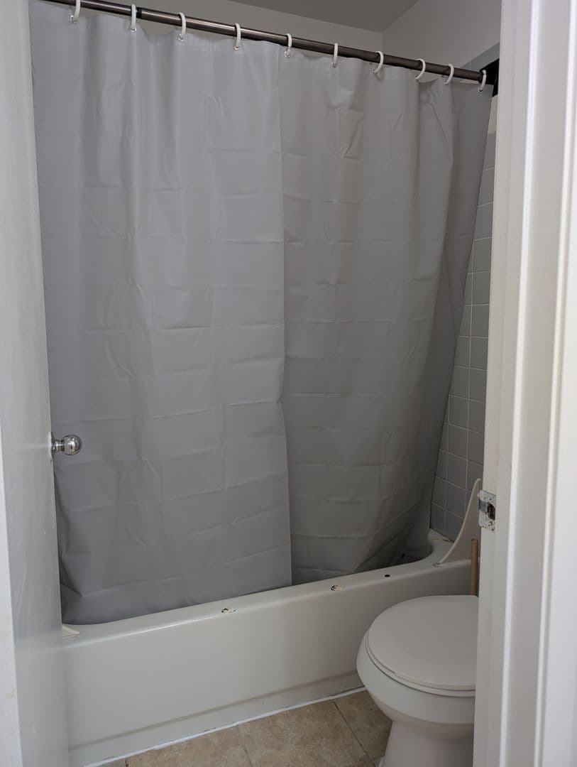 Gainesville Apartment: 2601 SW Archer Road, Unit A-203