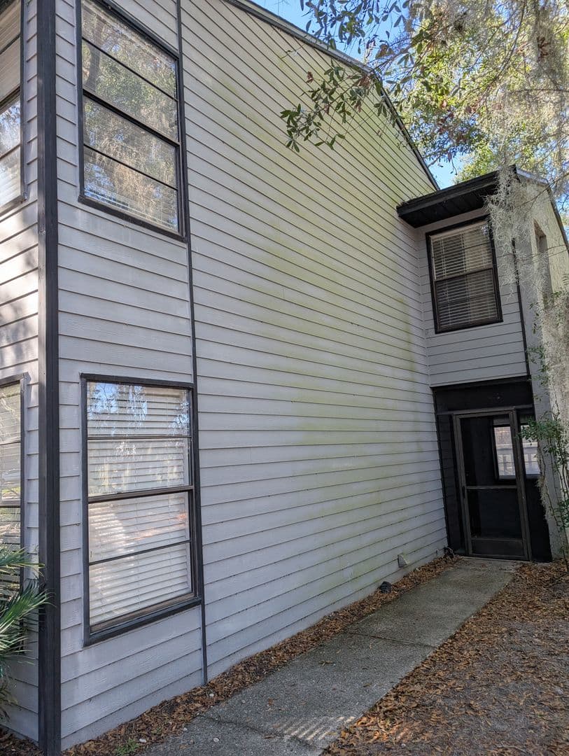Gainesville House: 4342 SW 20th Lane