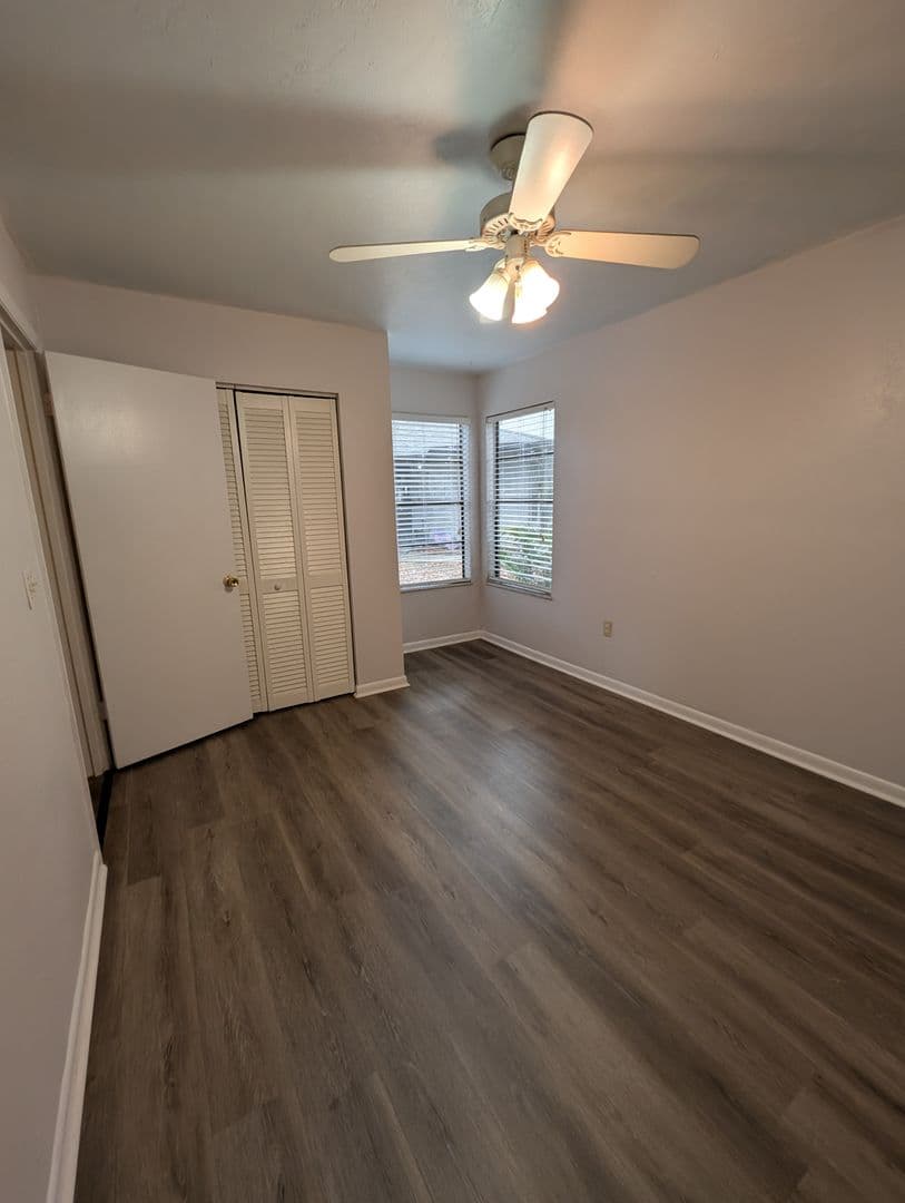 Gainesville House: 4342 SW 20th Lane
