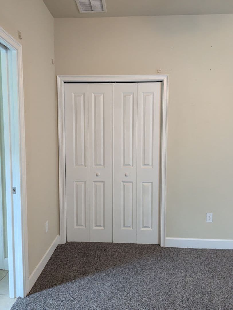 Gainesville House: 2365 NW 33rd Pl