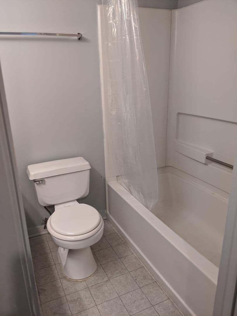 Gainesville Apartment: 3921 SW 34th St - 312