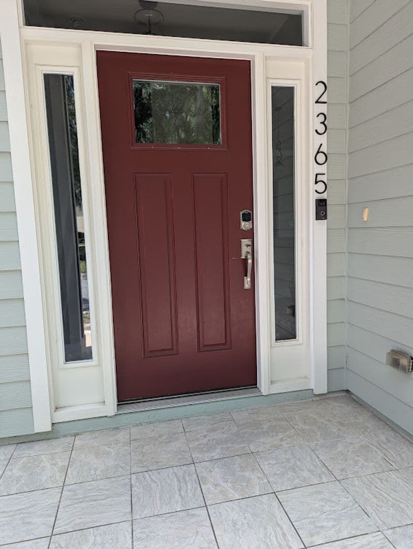 Gainesville House: 2365 NW 33rd Pl