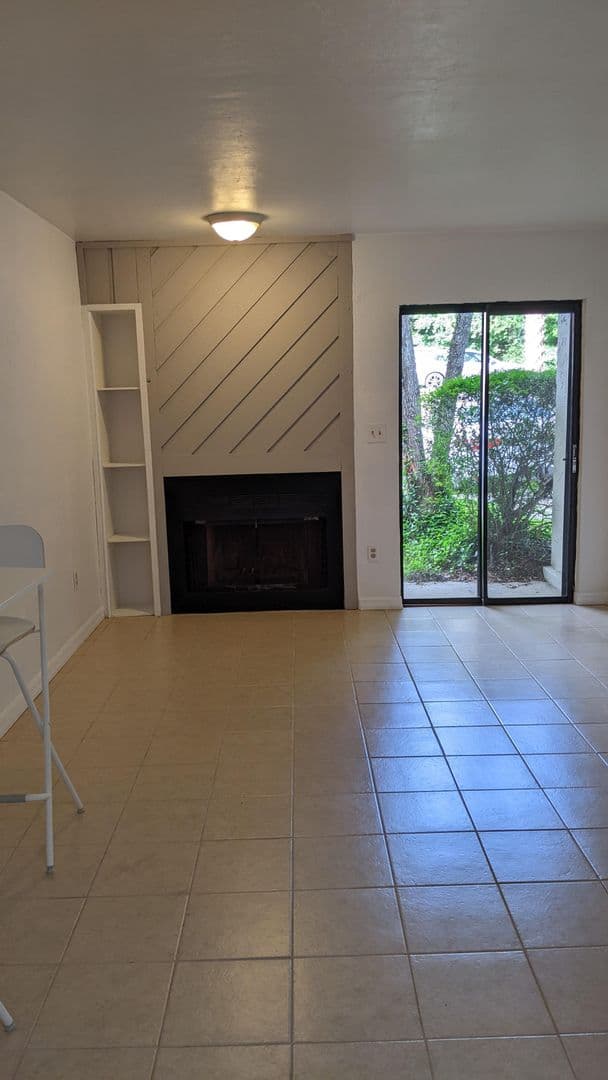 Gainesville Condo: 1515 NW 29 Road, Unit E1