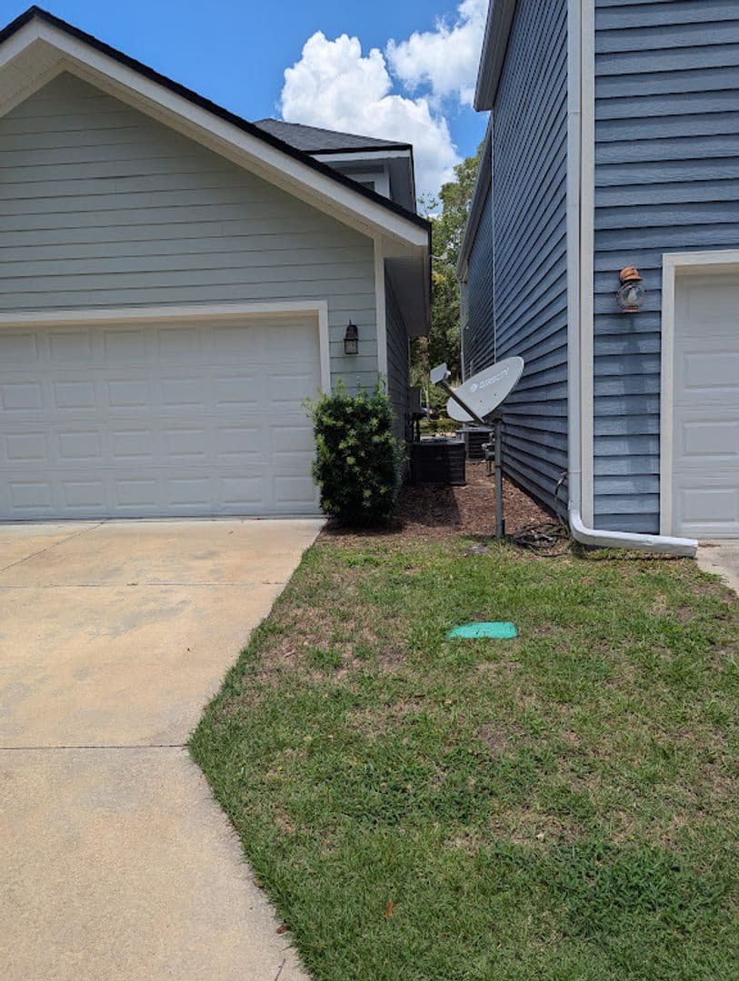 Gainesville House: 2365 NW 33rd Pl