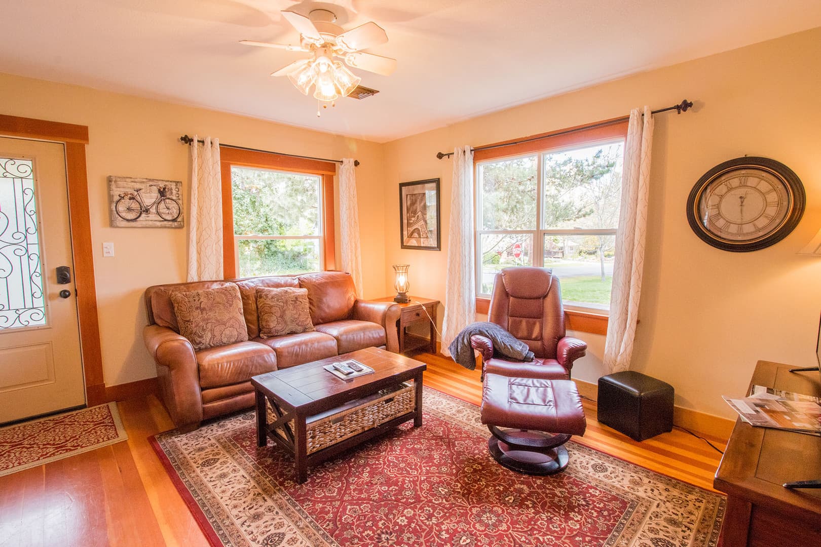 Jacksonville House: 525 South 3rd Street