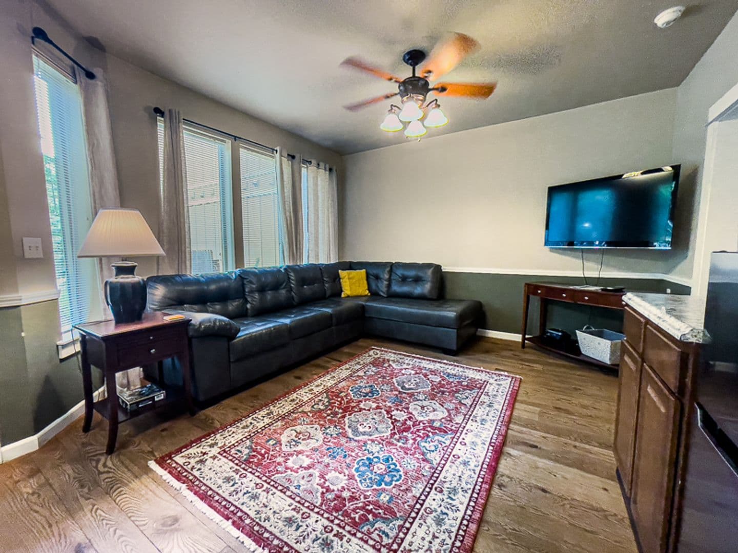 Jacksonville House: 180 E F Street