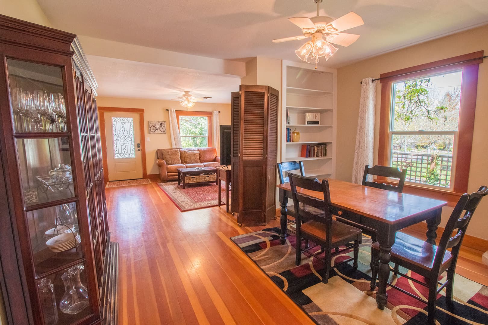 Jacksonville House: 525 South 3rd Street