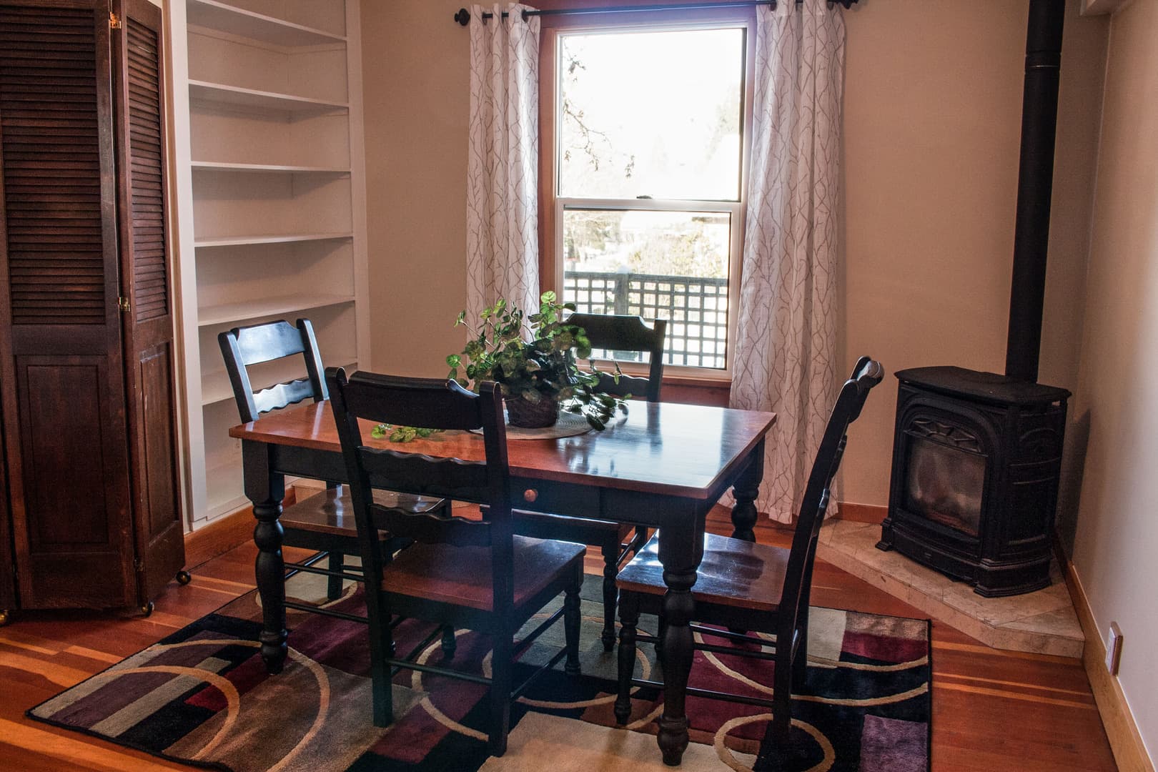 Jacksonville House: 525 South 3rd Street