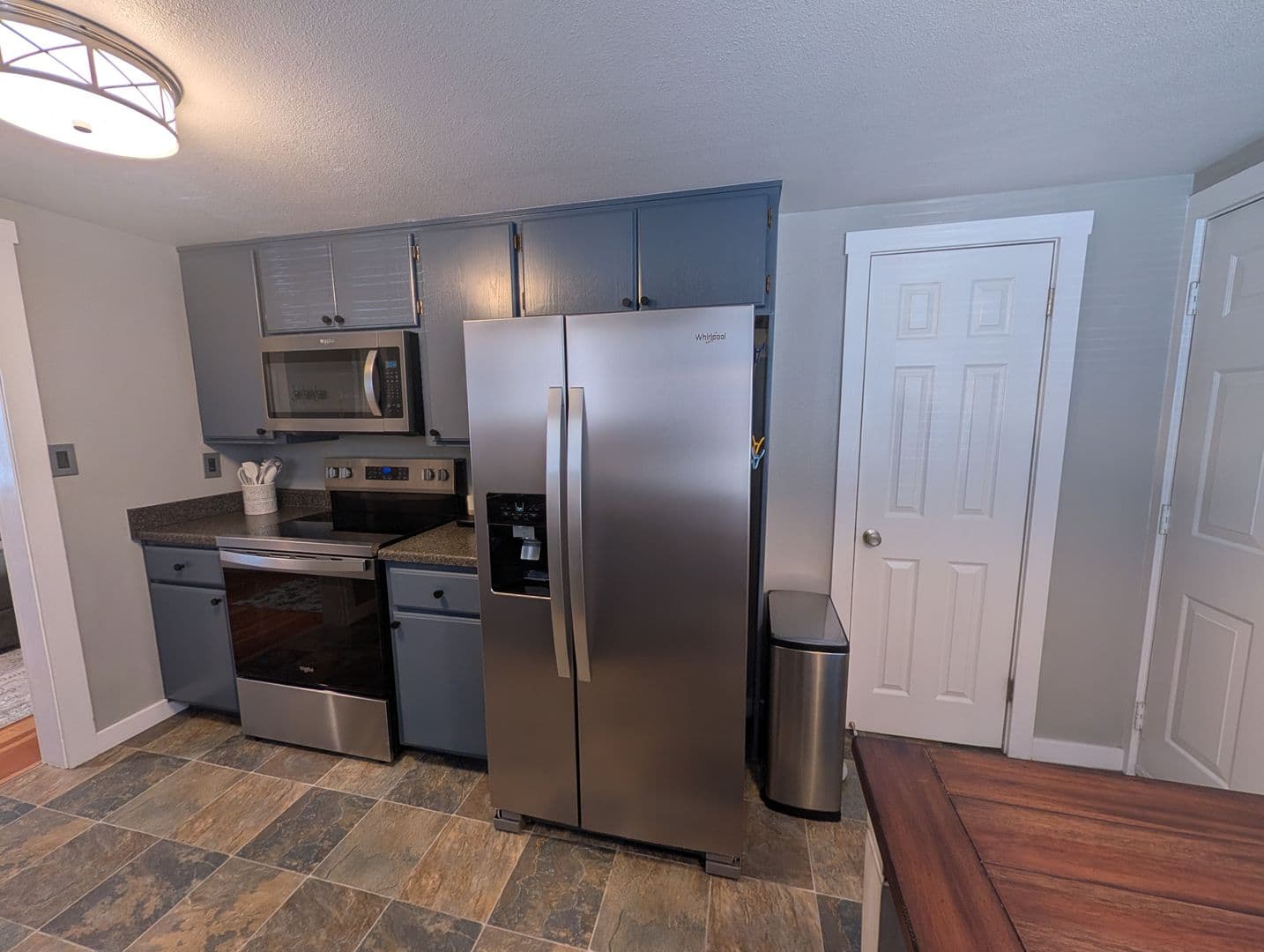 Jacksonville House: 660 N Oregon Street