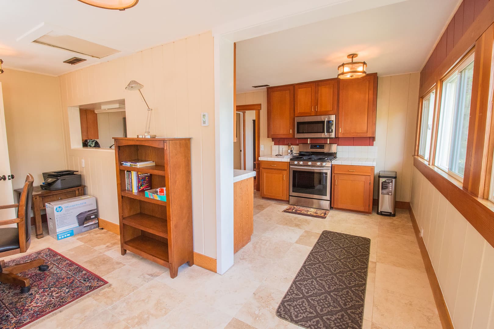 Jacksonville House: 525 South 3rd Street