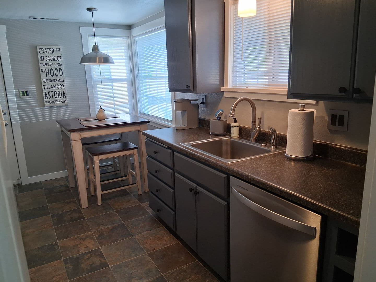 Jacksonville House: 660 N Oregon Street