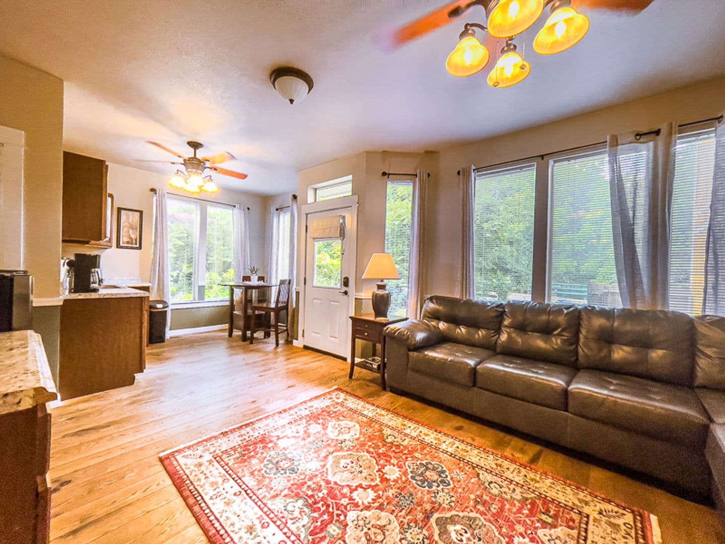 Jacksonville House: 180 E F Street