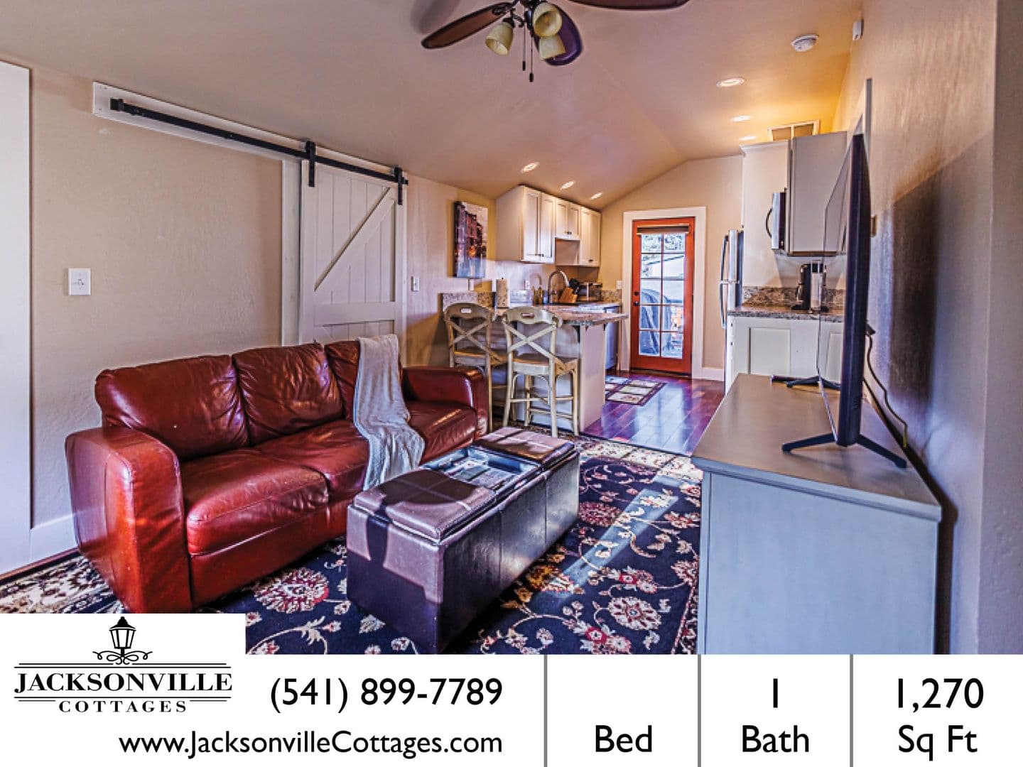 Jacksonville House: 375B S 4th Street