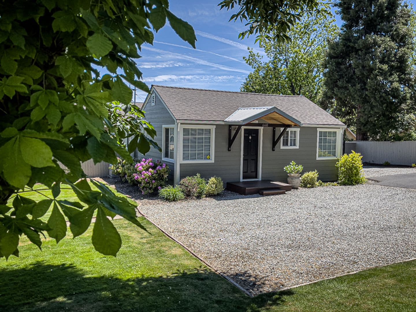 Jacksonville House: 660 N Oregon Street