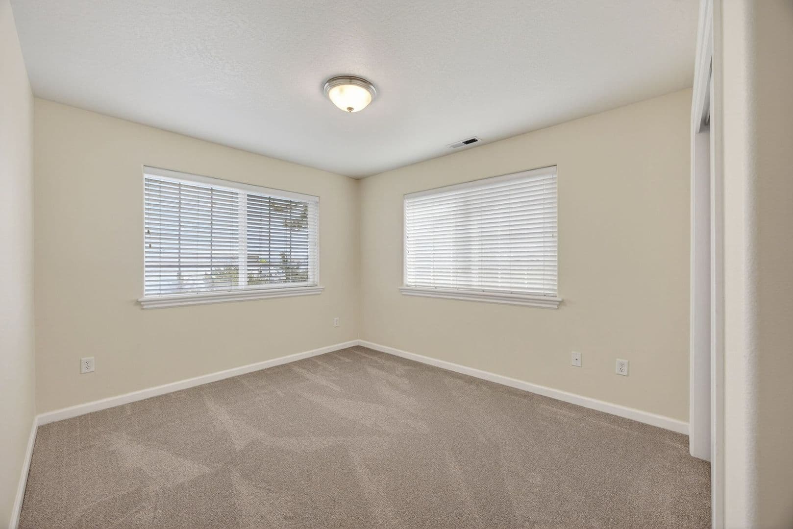 Medford House: 2525 Corona Ave #C