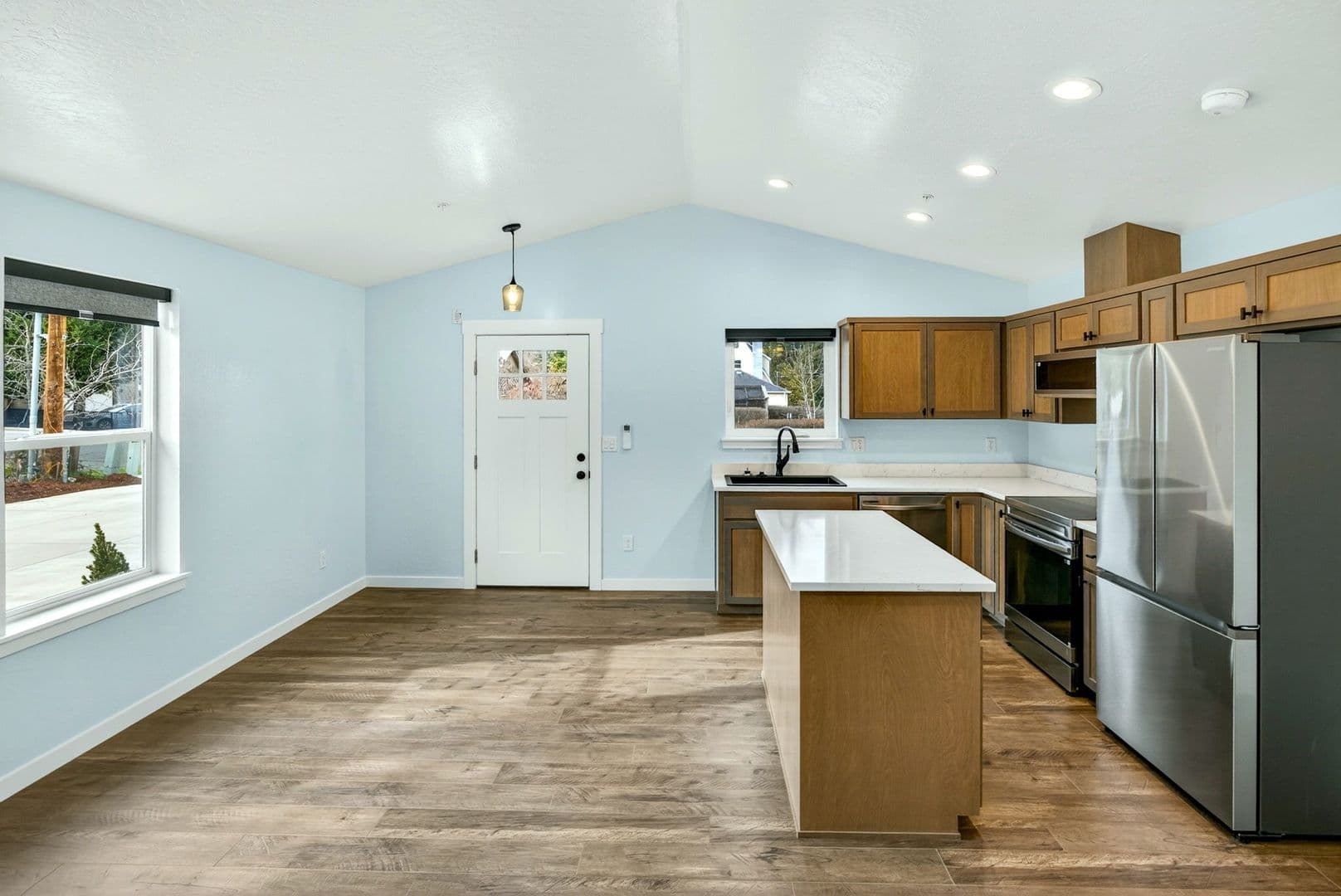 Jacksonville House: 530 G st #5