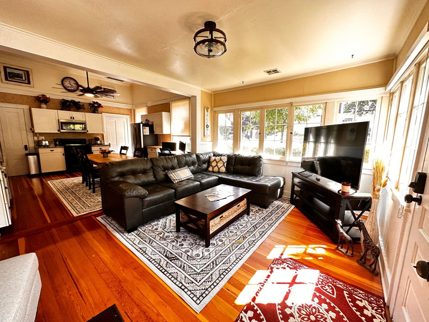 Jacksonville House: 160 West C Street Unit A