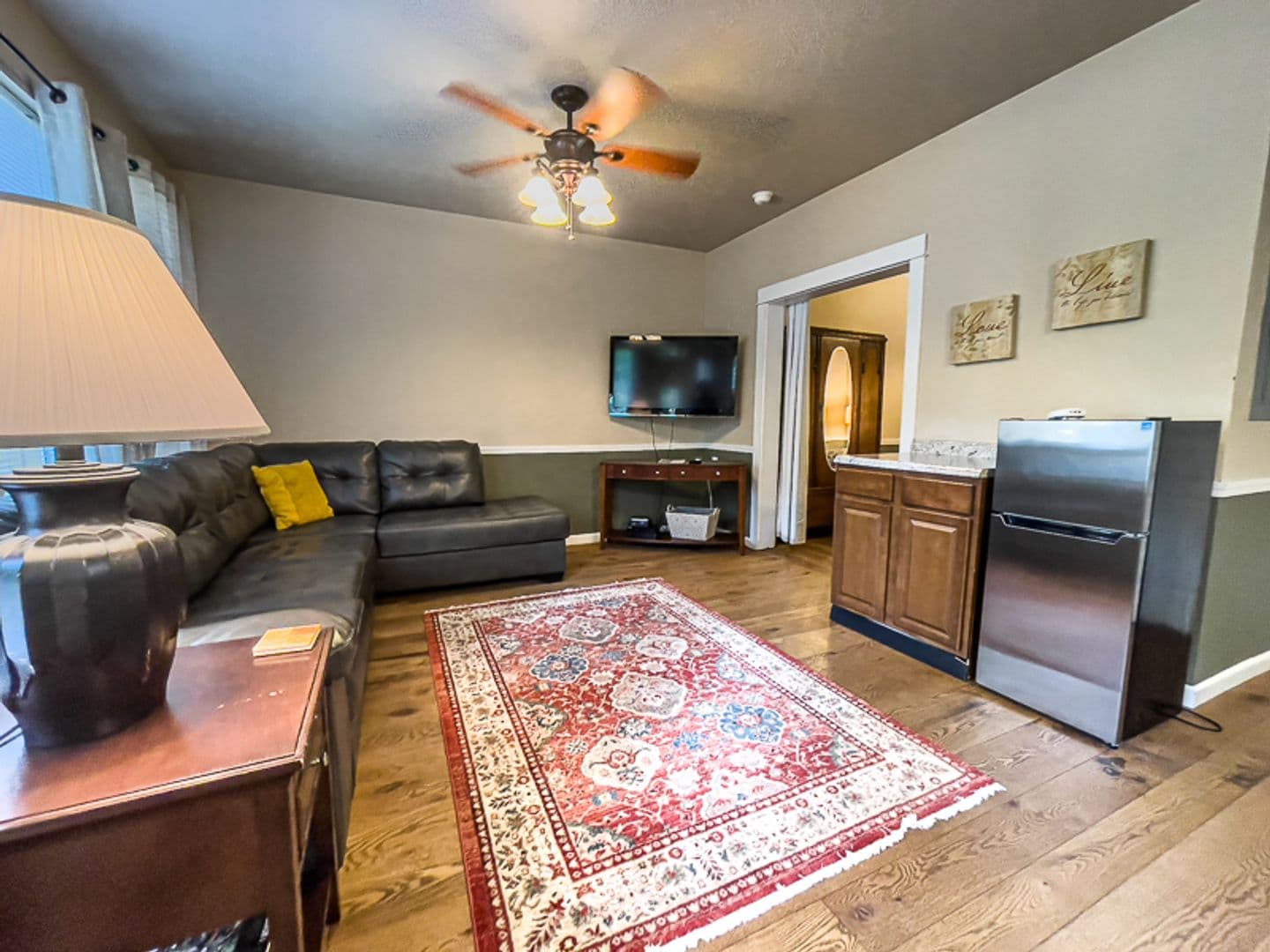 Jacksonville House: 180 E F Street